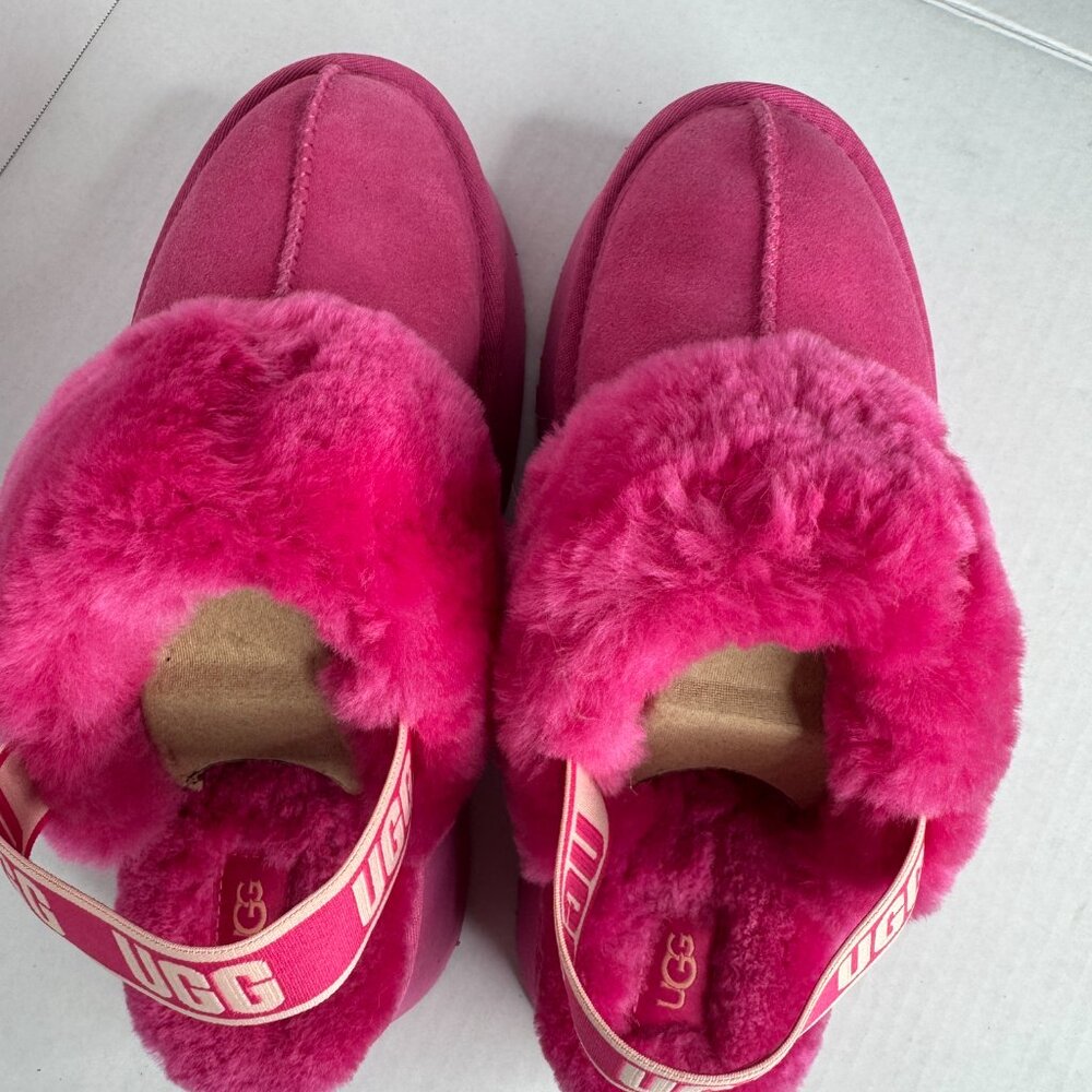 UGG CLOGS - Picture 3 of 10